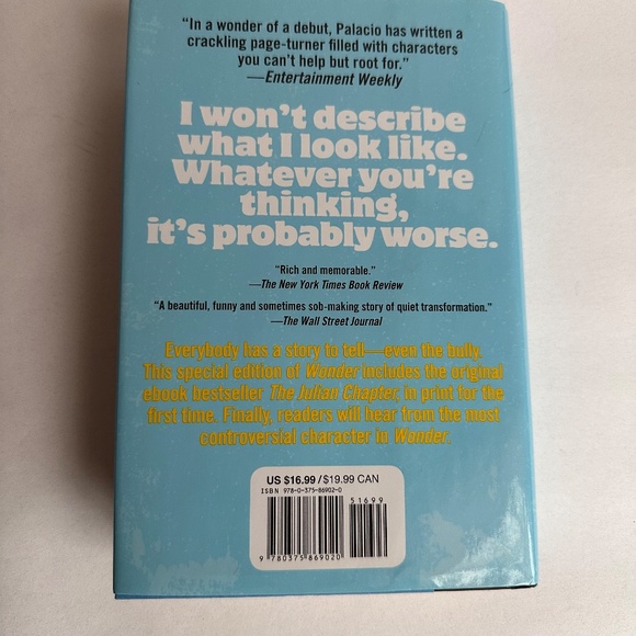 Wonder by R. J. Palacio 2013, Hardcover Like New - Picture 3 of 3